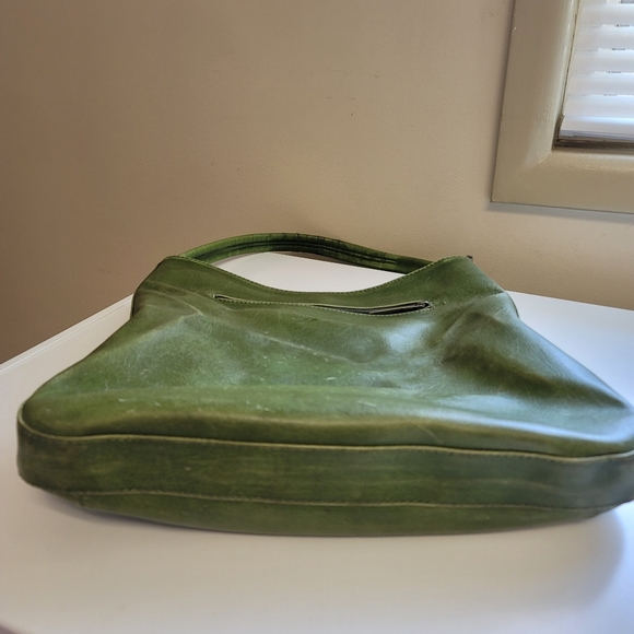 Matt & Nat Shoulder Bag in Olive Green - Picture 8 of 16